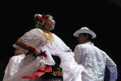 70x50_Encarnacion-de-Irizar-Galanteo-Festival-Folclore-2025-Burgostprincipal26